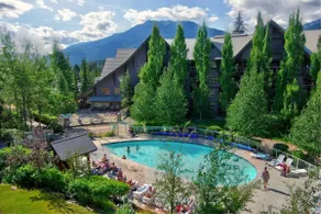 Peaceful Forest View A/C Pool BBQ Netflix | The Suite Life Whistler at Aspens - Image 5