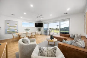 BlueBelles - Coastal Chic Overlooking Maslin Beach - Image 1