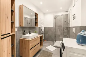 Superior Apartment Dingolfing - Design & Komfort - Image 3