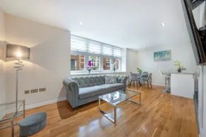 Appartement-de Luxe-Salle de bain privée-Vue sur Rue - Image 2