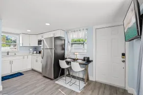Delray Seacrest Cottage: Close to Beach & Downtown - Image 3