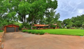 La Dolce Vita - Rustic Italian-Inspired Retreat - Image 2