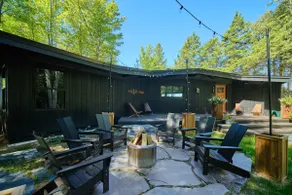 TreeTops of Lake Michigan Beach Front and Spa Family Home - Image 2