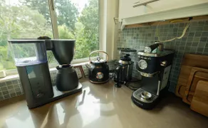 Mid-Century Sanctuary in the Berkeley Hills - Image 5
