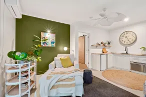 Comfortable & cosy unit w/ garden views - Image 5