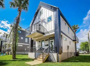Heart of Historic St. Augustine Coastal Retreat - Image 4
