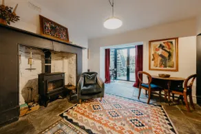 Samuels Den - Unique 1 Bed with Brunel Heritage - Image 3