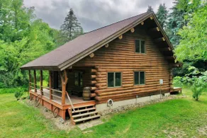 Secluded | Sauna, Fire Pit & 20 Acres of Trails - Image 2