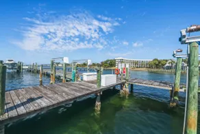 Dockside Dream-Waterfront-Boat Slip-Downtown - Image 5
