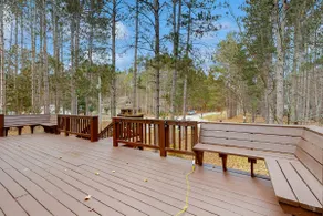 Crystal Mountain Oasis: Spacious Deck & Grill - Image 4
