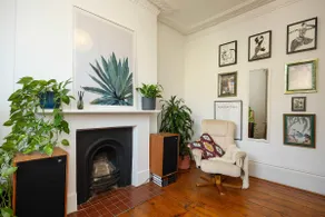 Veeve - Hackney Melody - Image 5