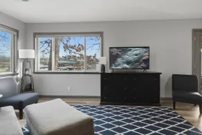 Charming & Cozy Waterfront Cabin at 21mm Near Shorty Pants - Image 5