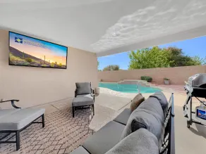 4BR w heated pool, game room, arcade games - Image 3