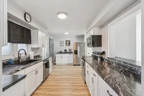 Central Davenport Modern 3BR - Image 5
