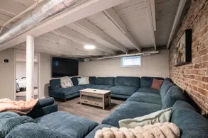 Magic City Manor: Groups/Driveway/Game Room/Wifi - Image 3