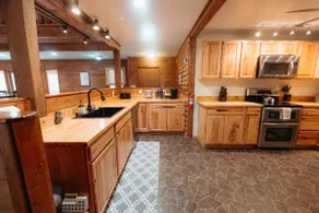 Lakeside, spacious, king bed, game room, fire pit - Image 5