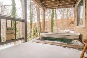 Pet Friendly,Lakefront,Hot Tub,Close to State Park - Image 5