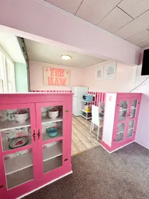 Cowgirl Paradise-Downtown Russell-1BD/1BA/Deck-2PP - Image 3