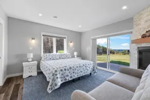 Coastal Bungalow by the Sea - Image 5