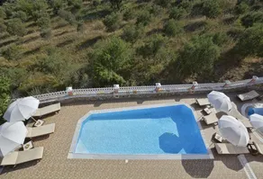Chrinos House - Image 5