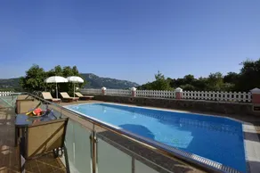 Chrinos House - Image 3