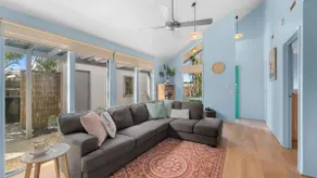 Aldebaran Road Beach House - Image 2