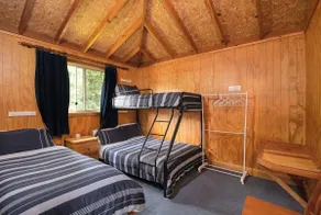 Canobolas Mountain Two-Bedroom Cabin 1 - Image 4