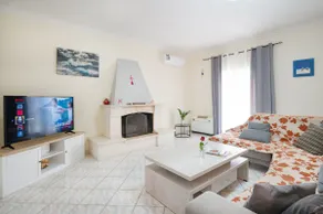 Anastasios Holiday Home - Image 5