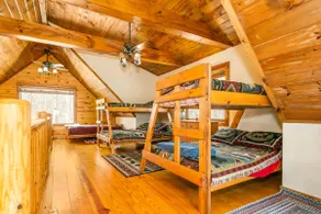 Pet-Friendly, Hot Tub, Beautiful Mountain Cabin - Image 4
