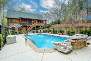1 Mi to Lake Tillery: Outdoor Retreat w/ Hot Tub! - Image 2