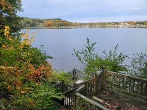 Honeywood-Sleeps 7- Fall Weekends on the Water - Image 2