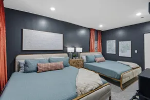 Entertainment Oasis: Movie Theater, Hot Tub, Games - Image 4