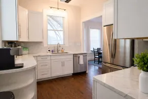 Spacious 4-Bed- Sleeps 8 - Family Friendly - Image 4