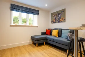 Beautiful One Bedroom Cottage in Cerney Wick - Image 3