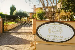 Villa Boteroom Relay - Image 2