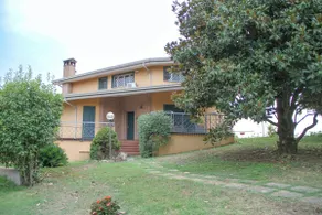 Villa Boteroom Relay - Image 4
