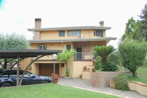 Villa Boteroom Relay - Image 3
