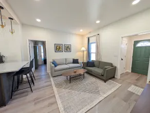 Modern Norwalk Retreat 2 King Suites Sunroom - Image 2