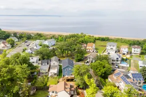 Walk to Keansburg Beach! Family Home w/ Pool - Image 4