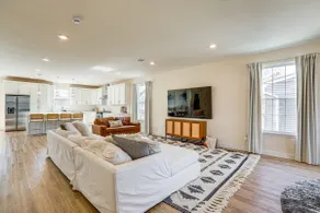 Walk to Keansburg Beach! Family Home w/ Pool - Image 5