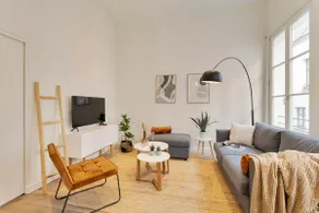 Chic 1-BR in Antwerp's Center - Image 3