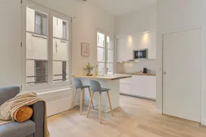 Chic 1-BR in Antwerp's Center - Image 4
