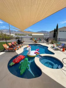 Desert Oasis + Pool 1hr to Death Valley & Vegas - Image 2