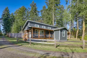 Hike & Relax Fireside: Nordland Gem w/ Deck & Yard - Image 2