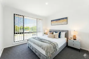 5 Min to Station Modern 2BR Townhouse Parking - Image 4
