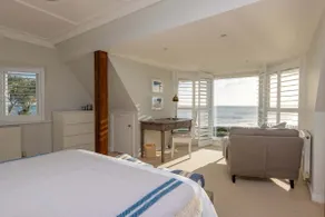 Luxury Beachfront Retreat for 14 with Hot Tub - Image 3
