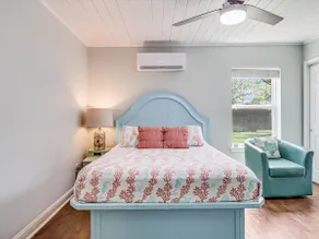 Coast Oaks Cottage 2 1 Bedroom Cottage by RedAwning - Image 4