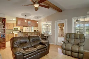 Fantasy Oaks Lodge - Image 2