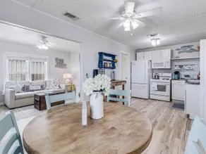 Market Street Retreat - Image 3