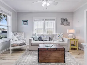 Market Street Retreat - Image 2